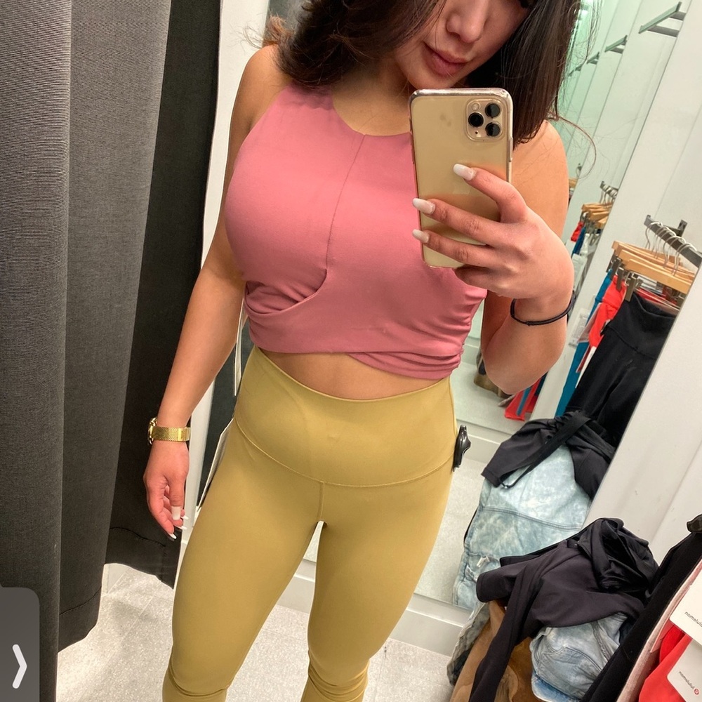 Lululemon sports bra size 8